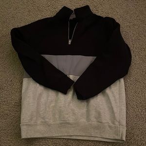 Brandy Melville quarter zip